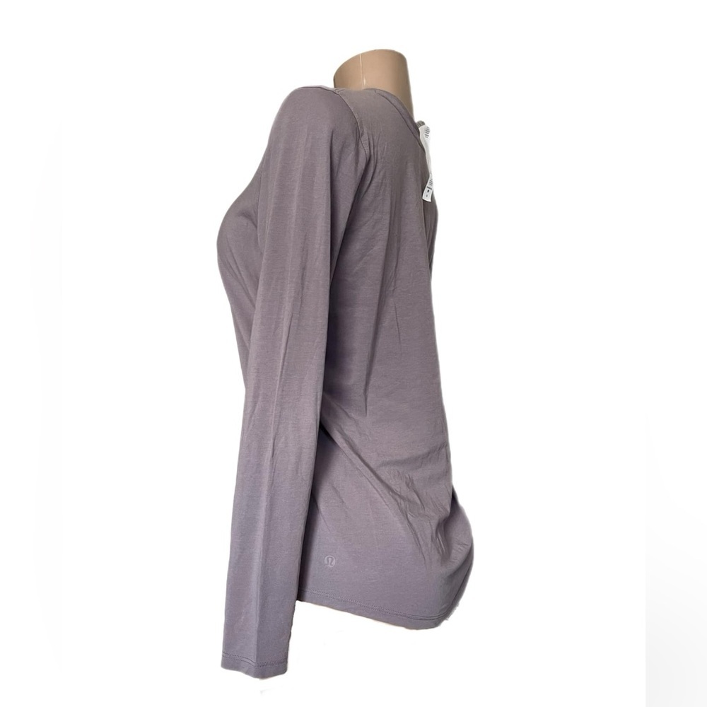 Lululemon athletica Long Sleeve - Picture 3 of 4